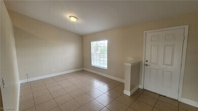 1225 NW 26th Pl in Cape Coral, FL - Building Photo - Building Photo