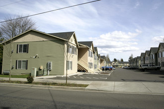 Pebble Creek Village in Vancouver, WA - Building Photo - Building Photo