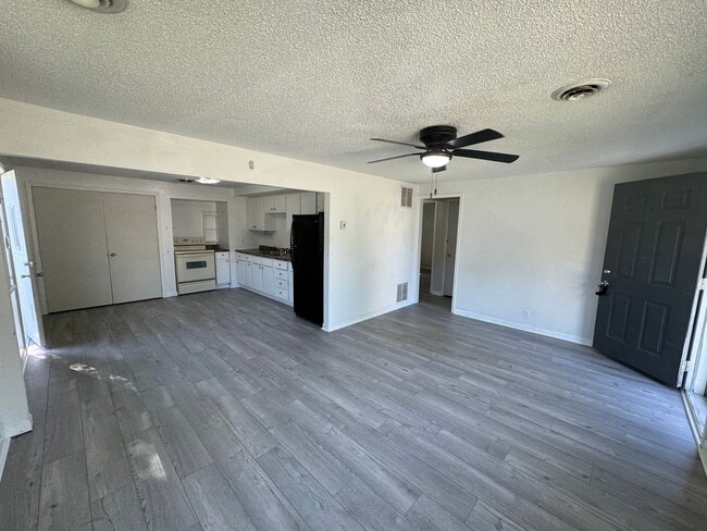 property at 1129 Baldwin St