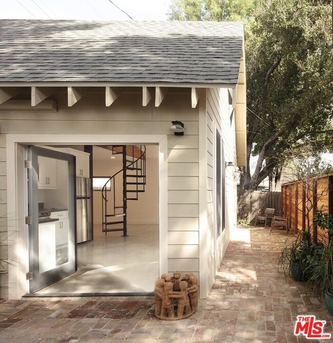 property at 904 Monterey Rd