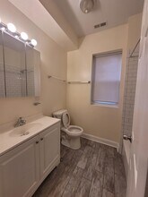 6336 S Maryland Ave, Unit 1F in Chicago, IL - Building Photo - Building Photo