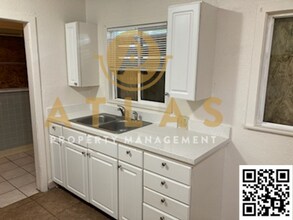 1711 Walnut St in Stockton, CA - Building Photo - Building Photo