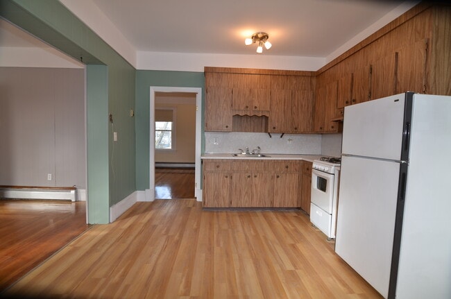 23 Franklin St, Unit 1 in Braintree, MA - Building Photo - Building Photo
