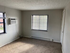 557 Telford Ave, Unit D in Dayton, OH - Building Photo - Building Photo