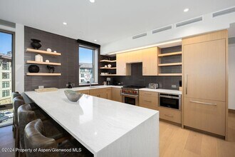 130 Wood Rd, Unit 464 in Snowmass Village, CO - Foto de edificio - Building Photo