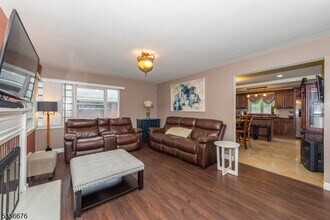 3-13 Fair Lawn Ave in Fair Lawn, NJ - Building Photo - Building Photo