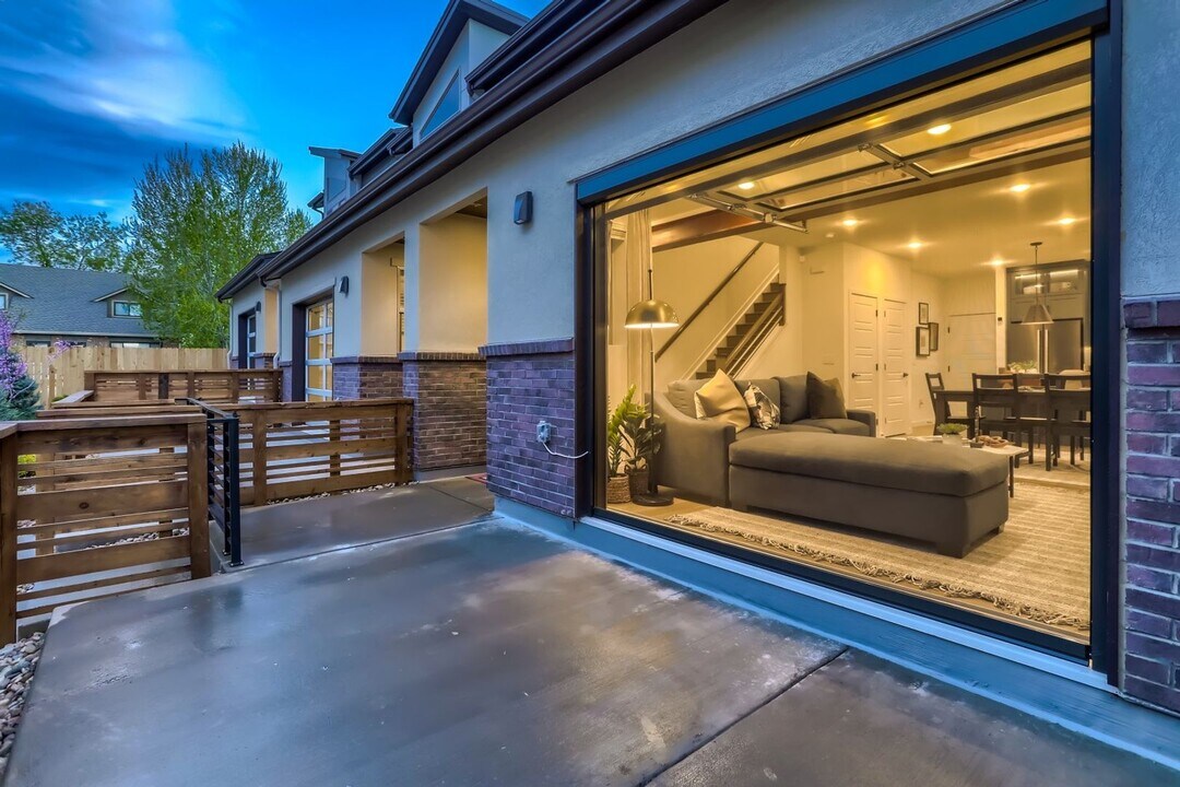 6362 Nelson Way in Arvada, CO - Building Photo