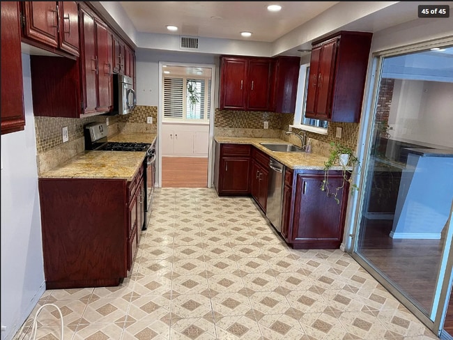 property at 1085 Riviera Dr