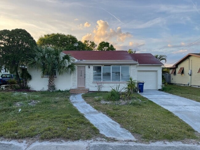 1117 Colonial Rd