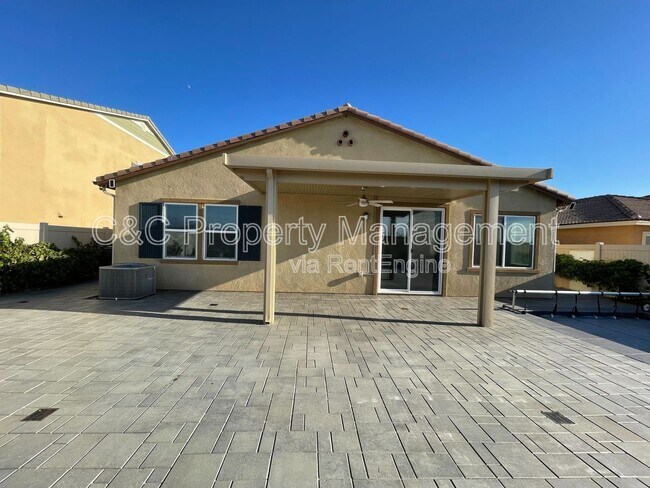 28432 Abbey Ln in Menifee, CA - Building Photo - Building Photo