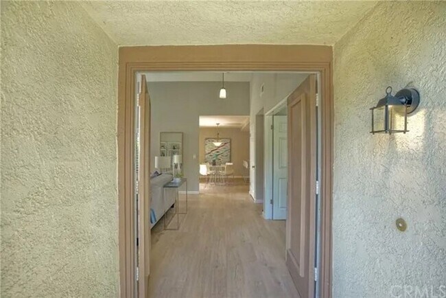 18125 Maplegrove Cir in Huntington Beach, CA - Building Photo - Building Photo
