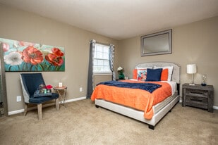 Fieldcrest in Dothan, AL - Building Photo