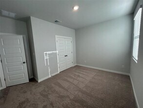 2423 Ekvall Dr in Round Rock, TX - Building Photo - Building Photo