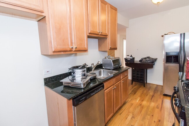 927 W Sunnyside Ave, Unit 3S in Chicago, IL - Building Photo - Building Photo