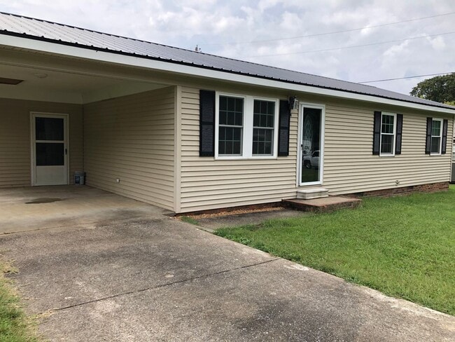 1004 Red Fox Dr in Benton, KY - Building Photo - Building Photo