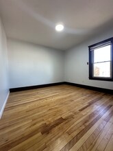 22 Stoughton Ave in Webster, MA - Foto de edificio - Building Photo