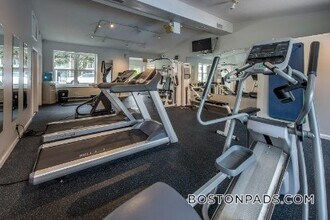 10 Westgate Dr, Unit 1T in Woburn, MA - Building Photo - Building Photo