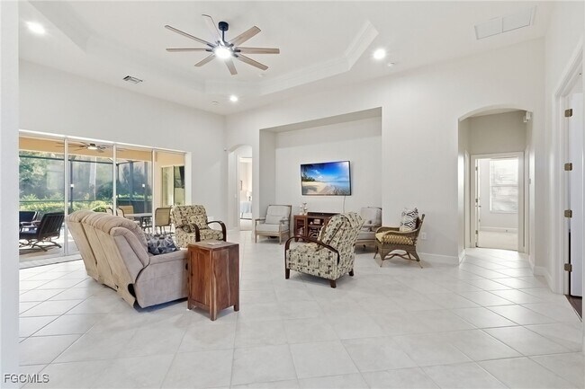 11225 Lithgow Ln in Ft. Myers, FL - Building Photo - Building Photo