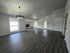 2917 Haymeadow in Carrollton, TX - Building Photo - Building Photo