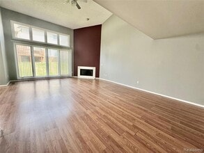 4180 Colorado Ln, Unit 536 in West Bloomfield Township, MI - Building Photo - Building Photo