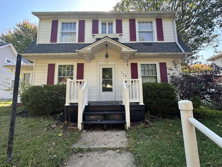 125 Lincoln Ave in Bellefontaine, OH - Building Photo