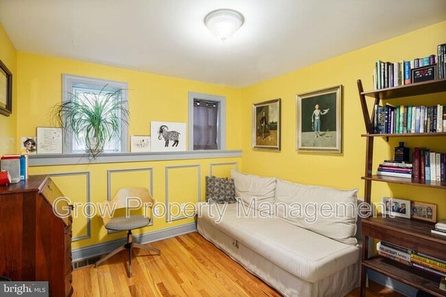 property at 928 Dudley St