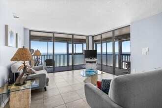 15400 Gulf Blvd in Madeira Beach, FL - Building Photo - Building Photo