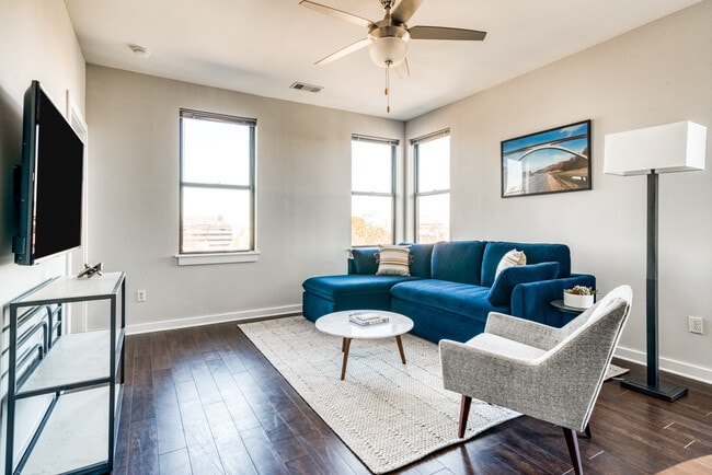 1016 18th Ave S in Nashville, TN - Building Photo - Building Photo