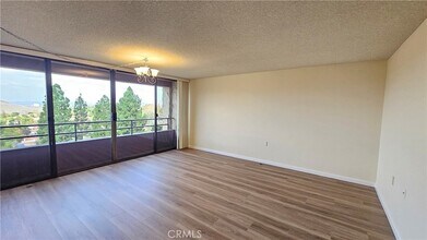 24055 Paseo Del Lago, Unit 413 in Laguna Woods, CA - Foto de edificio - Building Photo