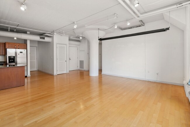 210 South St in Boston, MA - Building Photo - Building Photo