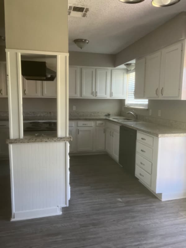 2917 15th Ave N in Texas City, TX - Building Photo - Building Photo