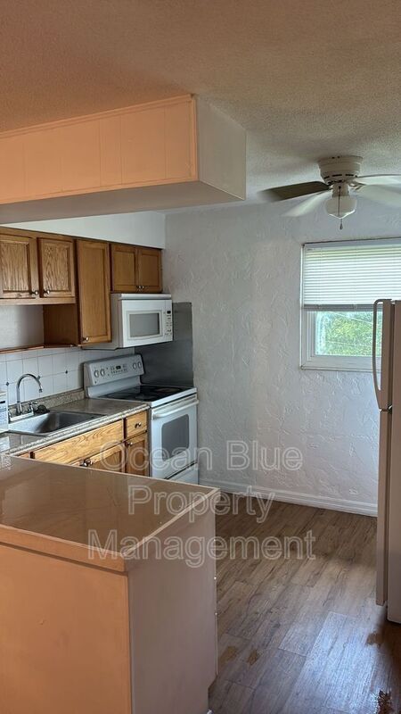 1942 Passaic Ave in Ft. Myers, FL - Building Photo - Building Photo