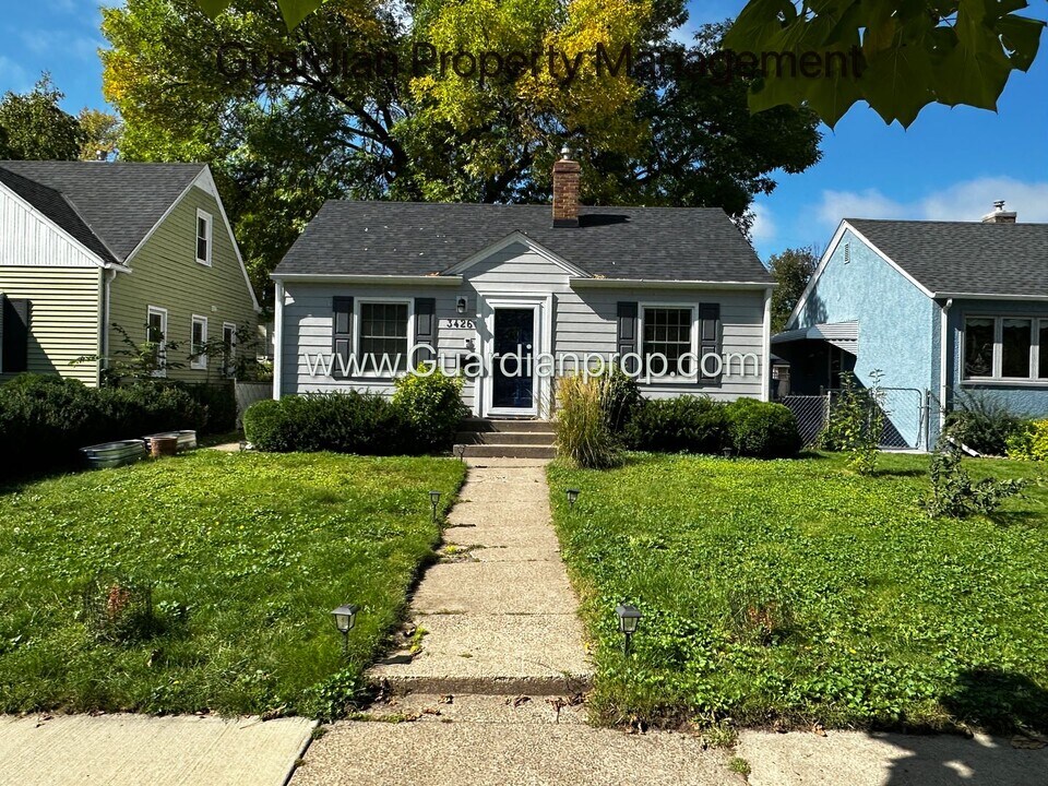 3426 Lincoln St NE in Minneapolis, MN - Building Photo