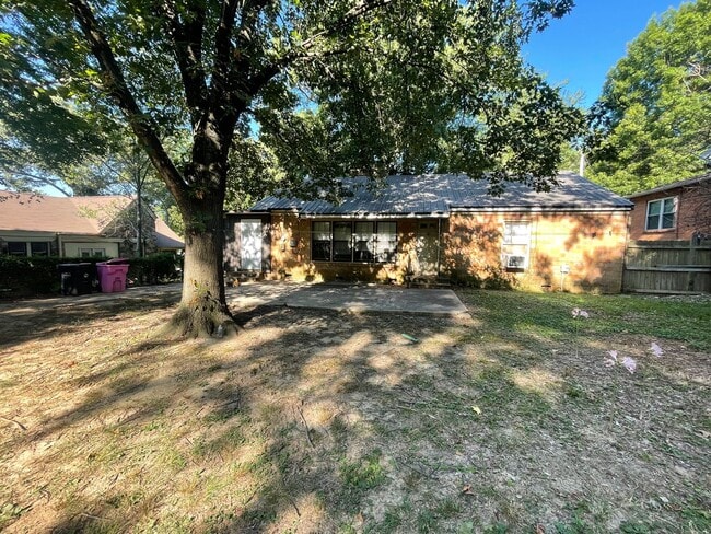 1432 Madison St in Jonesboro, AR - Building Photo - Building Photo