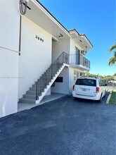 543 SW 37th Ave in Miami, FL - Building Photo - Building Photo