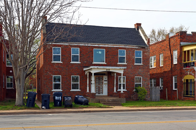 The Uptowns on 23rd in Oklahoma City, OK - Building Photo - Building Photo