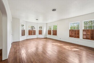 2565 Harrison Ave in Beaumont, TX - Building Photo - Building Photo