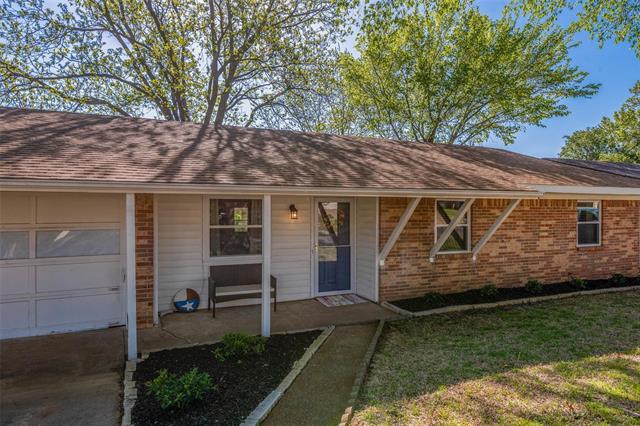 204 Ross Ave in Denison, TX - Building Photo - Building Photo