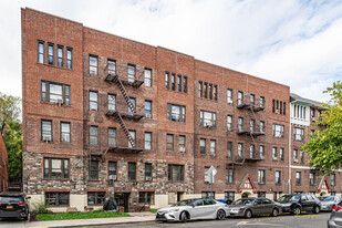 440 E 22nd St in Brooklyn, NY - Foto de edificio - Building Photo