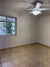 6725 NW 174th Terrace in Miami Gardens, FL - Building Photo - Building Photo