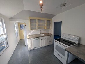 1716 Marin St in Vallejo, CA - Building Photo - Building Photo