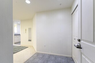 4343 Roosevelt Way NE in Seattle, WA - Building Photo - Building Photo