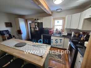 9 High St in Lisbon, ME - Building Photo - Building Photo