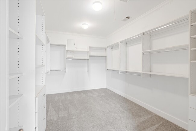 property at 3006 McCulloch Cir