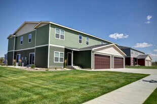 Emerald Ridge in Watford City, ND - Building Photo