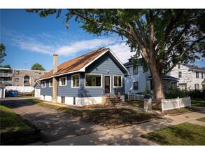 8th Avenue Townhomes in St. Cloud, MN - Building Photo - Building Photo