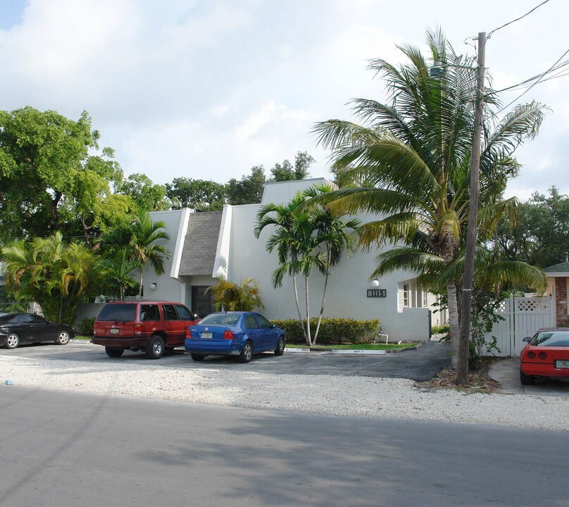 1115 Middle St in Fort Lauderdale, FL - Building Photo