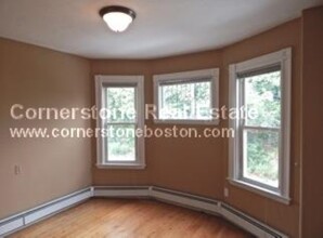 16 Fisher Ave in Boston, MA - Building Photo - Building Photo
