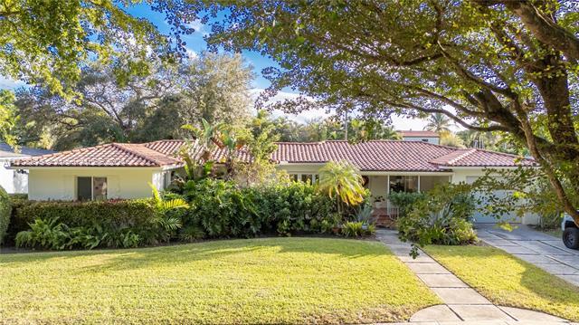 544 NE 106th St in Miami Shores, FL - Building Photo - Building Photo