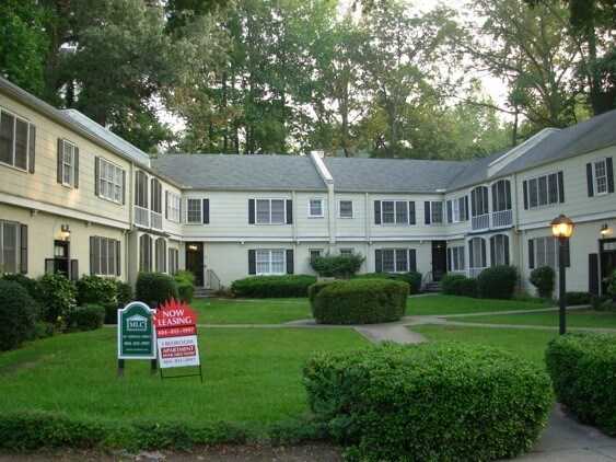 50 Terrace Drive in Atlanta, GA - Foto de edificio